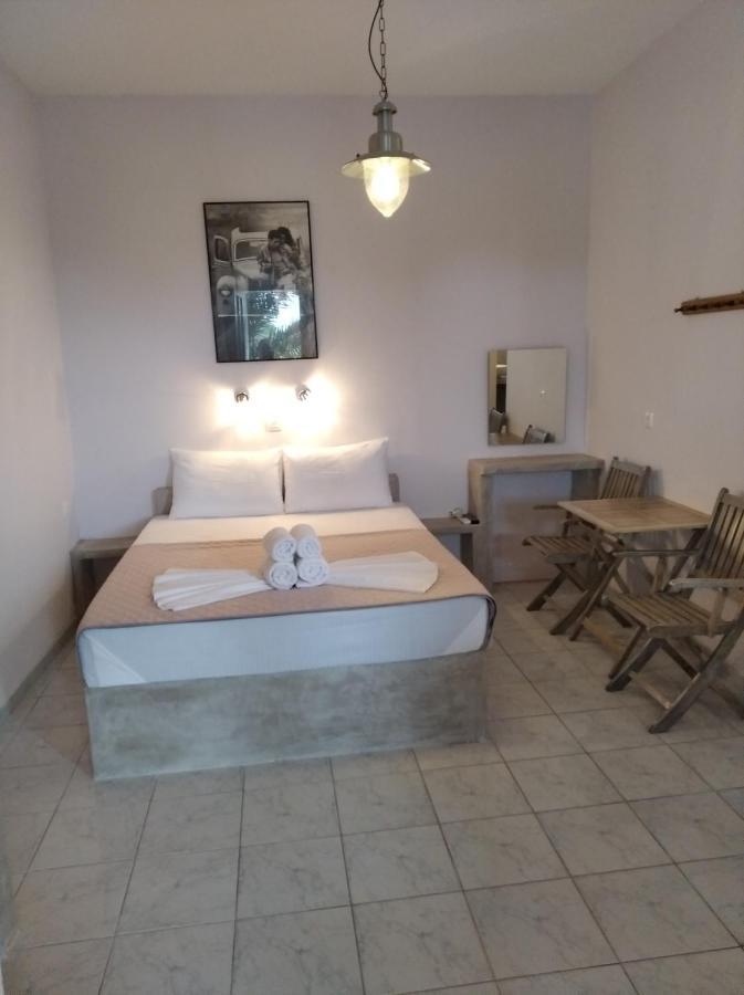 Amorgaia3 Katápola Buitenkant foto